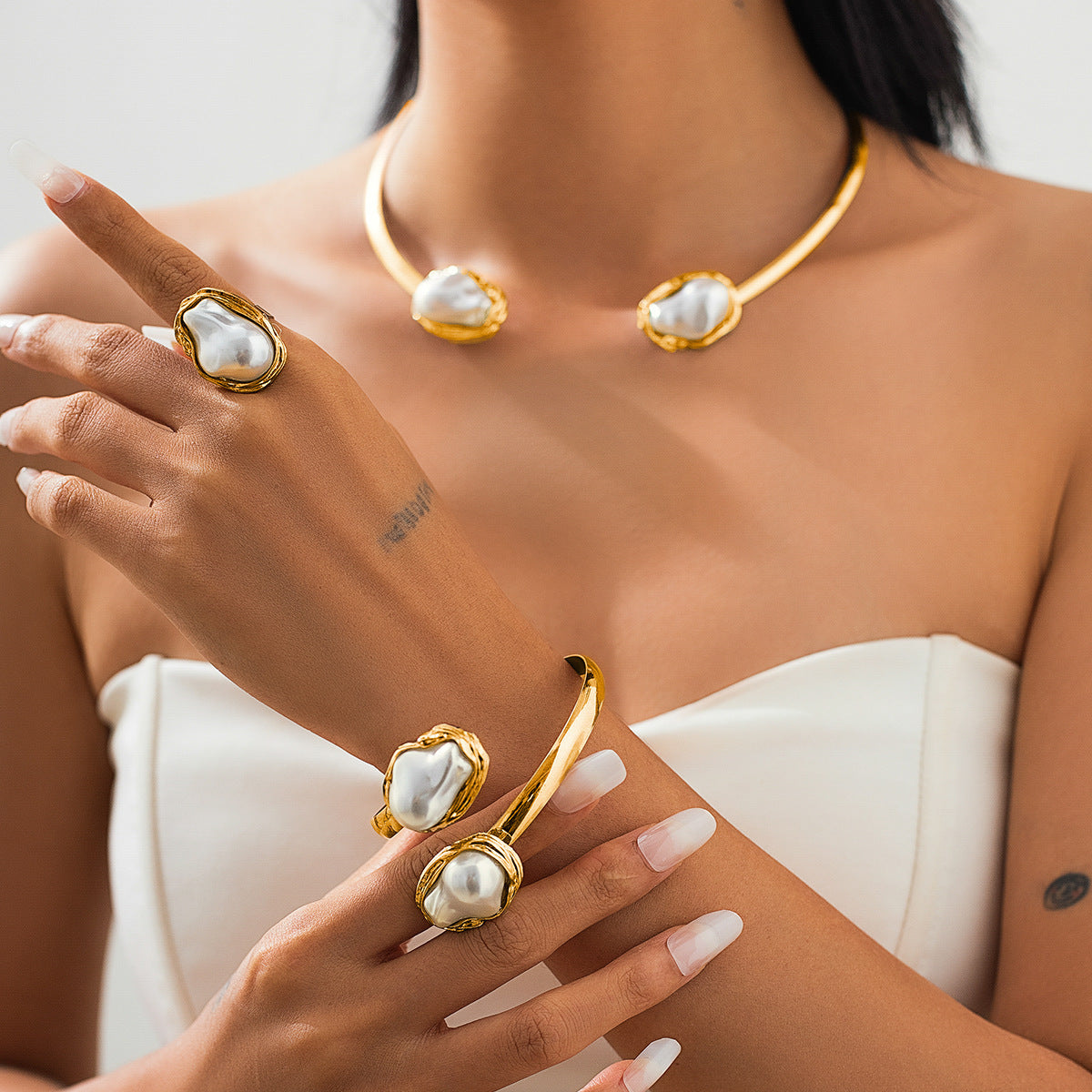 European and American minimalist imitation pearl geometric open collar French Baroque shaped pearl necklace set