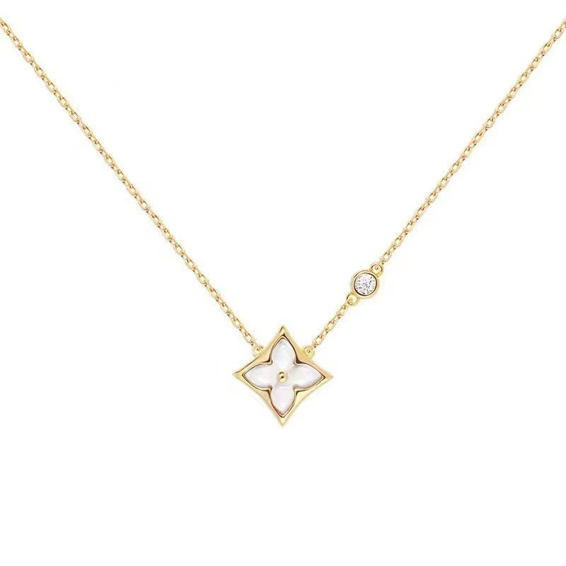 New Shake Sound Explosion Lucky Four Leaf Grass Necklace Earrings Female Small People Advanced Personalized Design Titanium Steel Jewelry