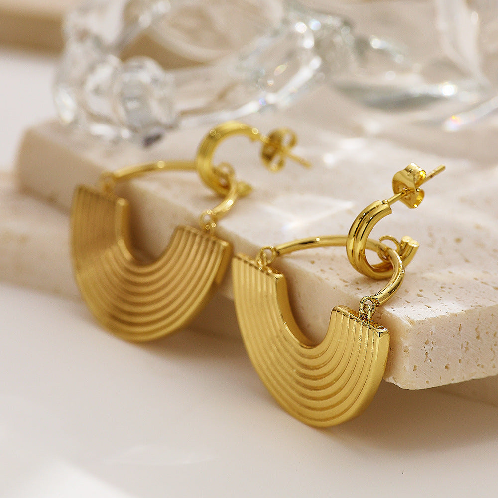 European and American INS style stainless steel earrings plated with 18k gold, versatile geometric exaggerated gold fan-shaped titanium steel earrings for women