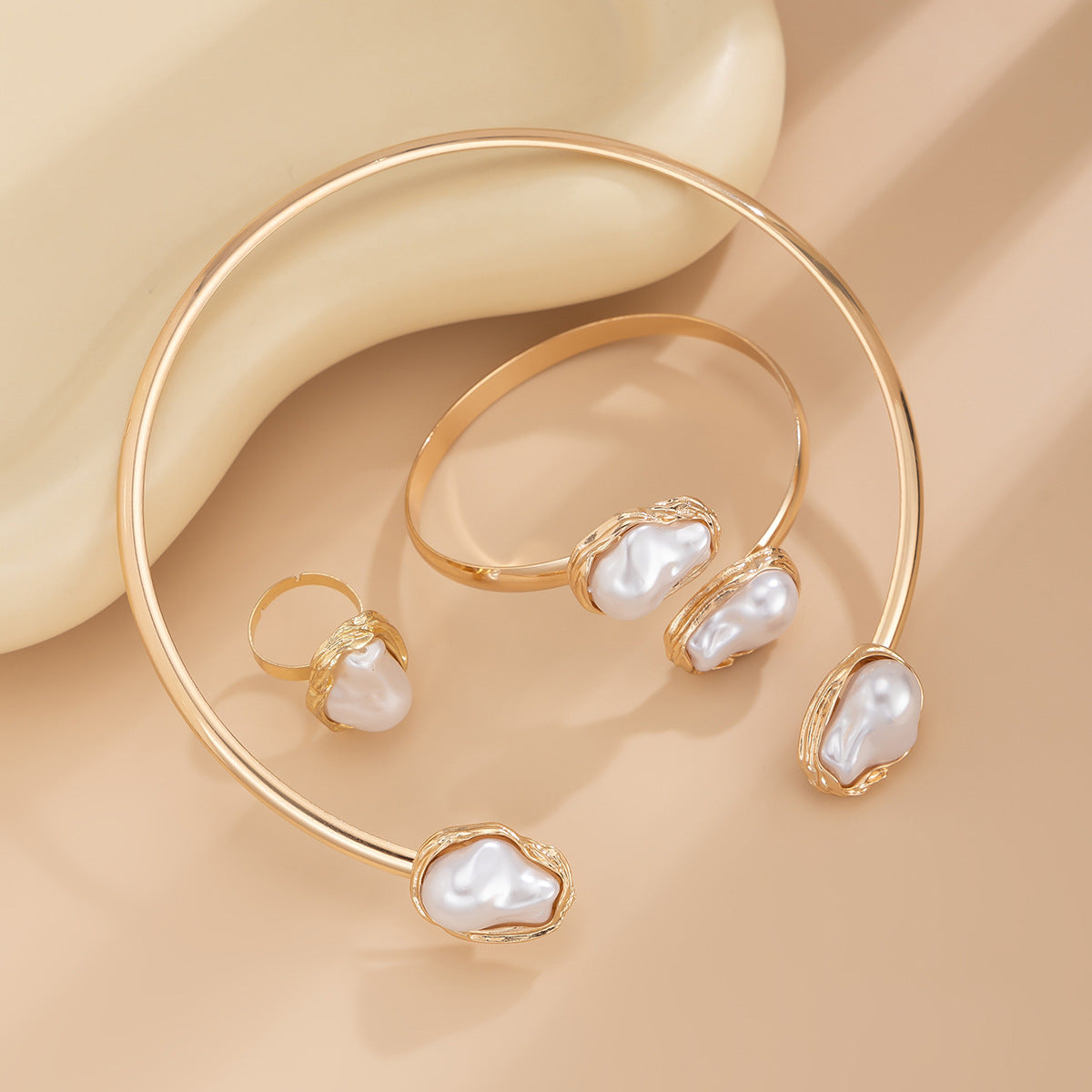 European and American minimalist imitation pearl geometric open collar French Baroque shaped pearl necklace set