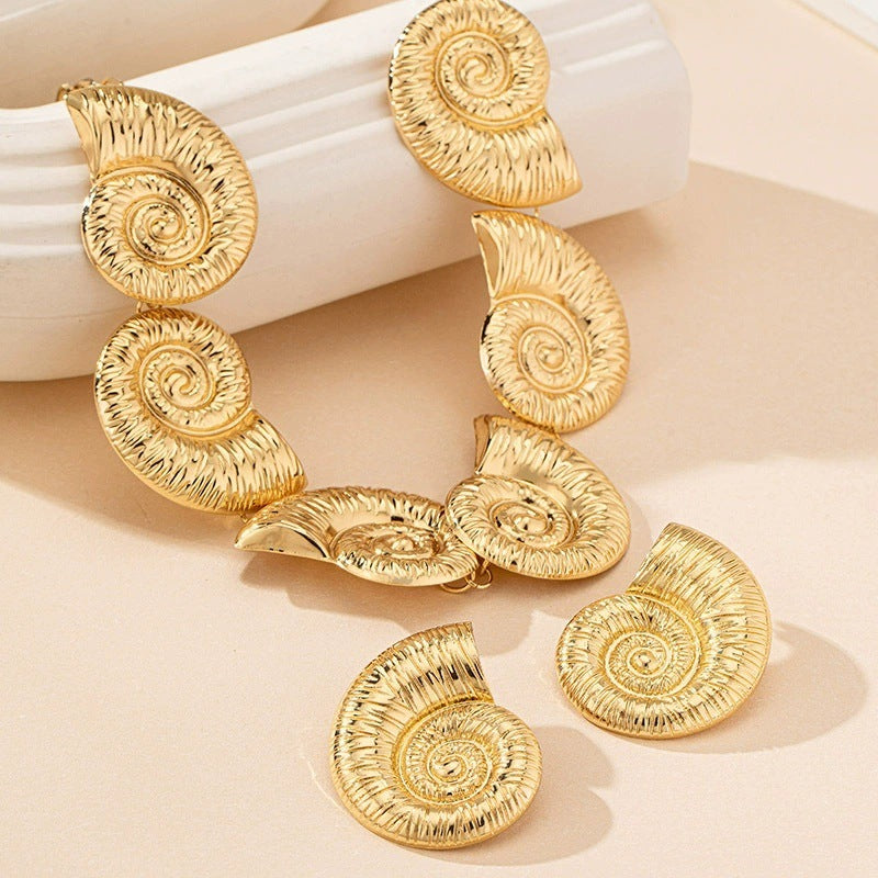 European and American jewelry exaggerated conch collar pendant gold alloy personalized trendy necklace earring set