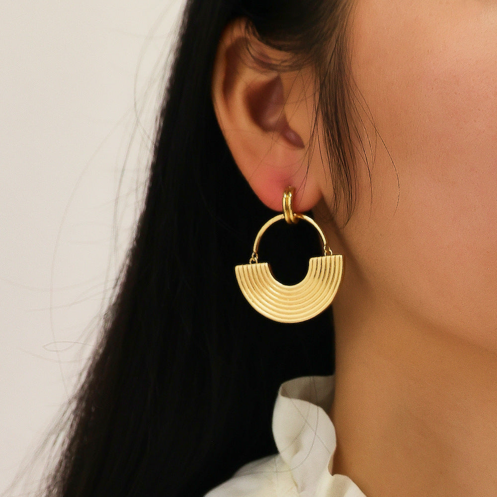 European and American INS style stainless steel earrings plated with 18k gold, versatile geometric exaggerated gold fan-shaped titanium steel earrings for women