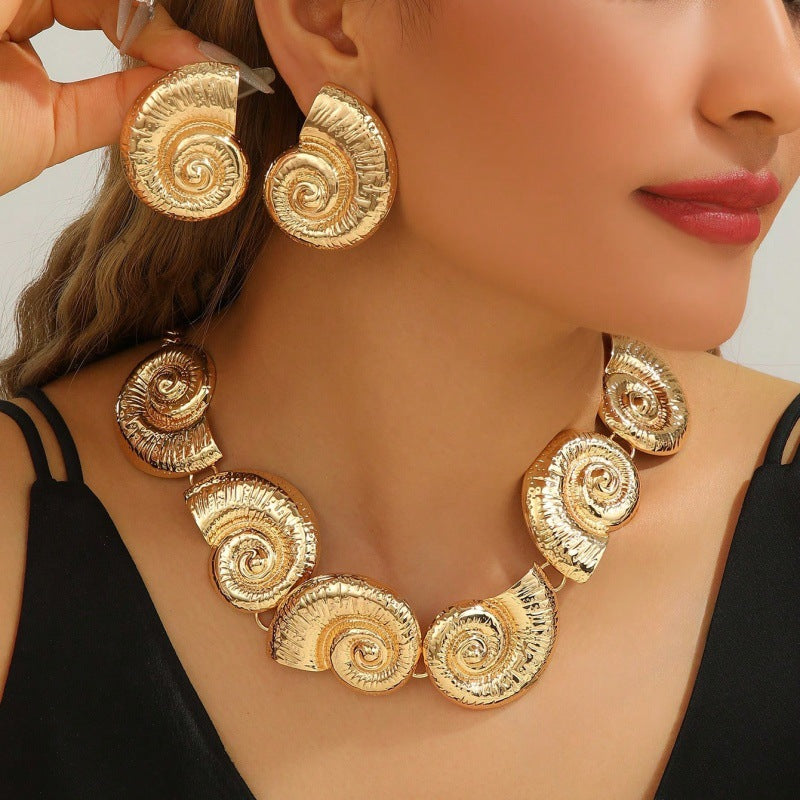 European and American jewelry exaggerated conch collar pendant gold alloy personalized trendy necklace earring set