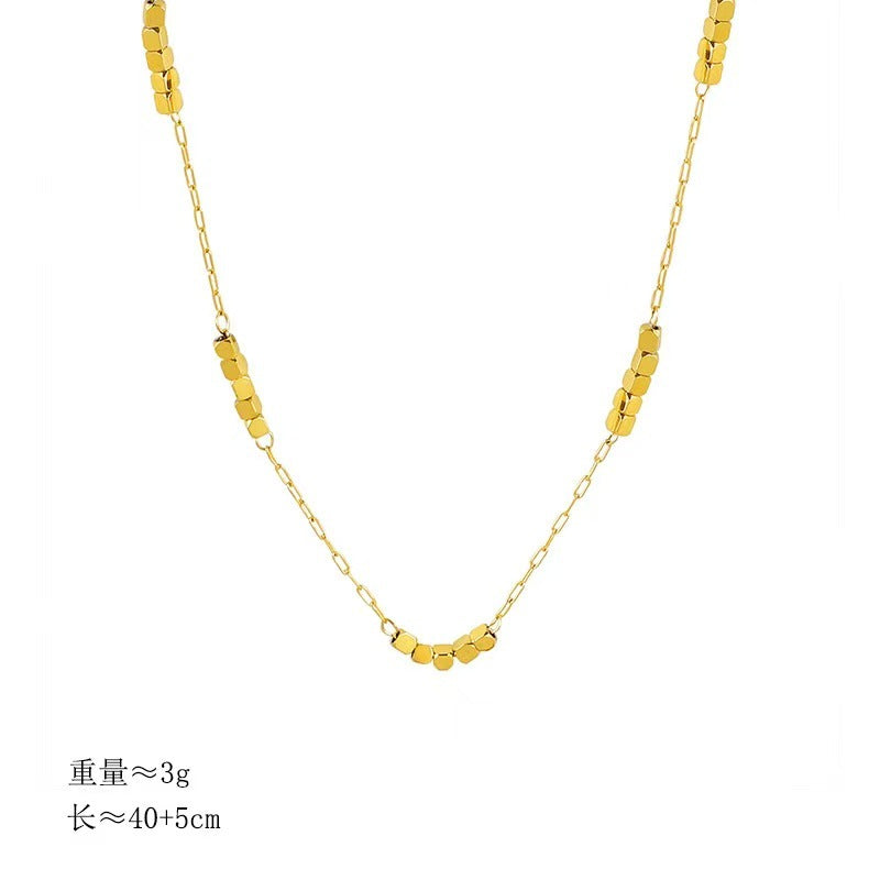 Explosive small square broken silver collarbone necklace for women, made of titanium steel that does not fade, with a light luxury and niche design